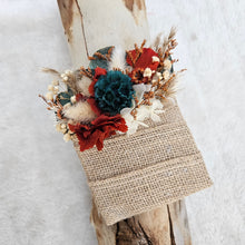 Load image into Gallery viewer, Preserved rustic style orange &amp; green pocket flowers w hessian
