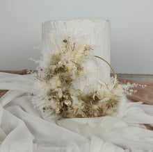 Load image into Gallery viewer, Preserved flowers cake hoop – neutral &amp; champagne gold – 5 inch
