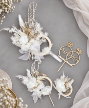 Load image into Gallery viewer, Preserved flowers - triple cake toppers / rings - White &amp; gold w roses incl Mr &amp; Mrs sign
