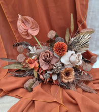Load image into Gallery viewer, Rustic style terracotta orange wedding signing table flowers - Centrepiece
