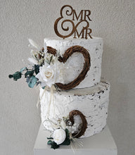 Load image into Gallery viewer, Everlasting flowers love heart cake topper 2 x incl Mr &amp; Mrs topper – green &amp; white
