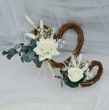 Load image into Gallery viewer, Everlasting flowers love heart cake topper 2 x incl Mr &amp; Mrs topper – green &amp; white

