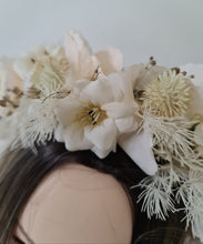 Load image into Gallery viewer, Boho everlasting flowers crown – wedding, maternity photoshoot

