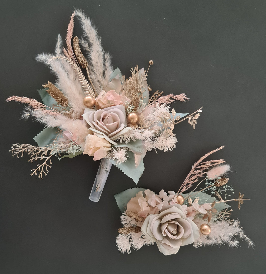 Double flower cake topper in neutral, blush and sage w champagne gold