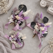 Load image into Gallery viewer, Preserved flowers - triple cake toppers / rings – violet, purple &amp; silver
