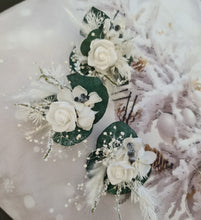 Load image into Gallery viewer, 3 x larger hair bobby pins – green &amp; white
