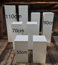 Load image into Gallery viewer, Plinth Acrylic white (25 x 25) - 110cm - HIRE ONLY
