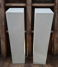 Load image into Gallery viewer, Plinth Acrylic white (25 x 25) - 110cm - HIRE ONLY
