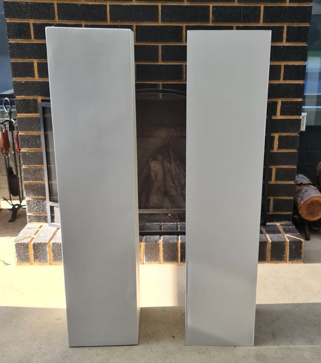 Plinth Acrylic white (25 x 25) - 110cm - HIRE ONLY
