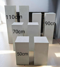 Load image into Gallery viewer, Plinth Acrylic white (25 x 25) - 50cm - HIRE ONLY
