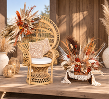 Load image into Gallery viewer, Rustic package – flowers &amp;  Queen peacock chair - HIRE ONLY
