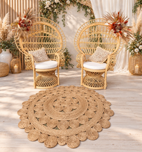 Load image into Gallery viewer, Rustic Queen peacock chair package - HIRE ONLY
