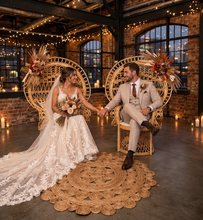 Load image into Gallery viewer, Rustic Queen peacock chair package - HIRE ONLY
