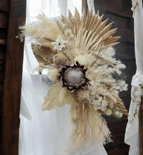 Load image into Gallery viewer, Boho flowers &amp; mesh backdrop / arch Package -  Basic- HIRE ONLY
