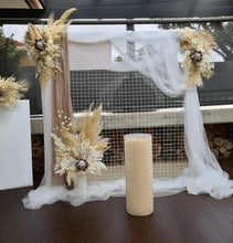 Load image into Gallery viewer, Boho flowers &amp; mesh backdrop / arch Package - Advanced - HIRE ONLY
