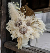 Load image into Gallery viewer, Boho urns &amp; white mesh Birthday package w rug - HIRE ONLY
