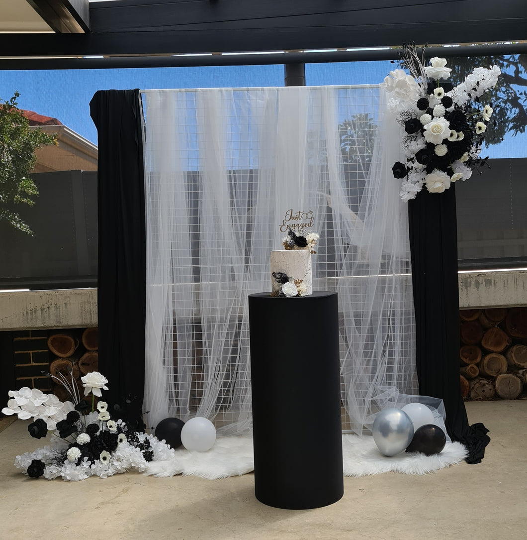 Black & white flowers - Mesh backdrop - Advanced 1 - HIRE ONLY