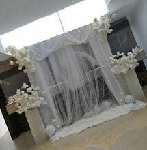 Load image into Gallery viewer, White mesh &amp; 4 x white flowers Advanced Package 2 - HIRE ONLY
