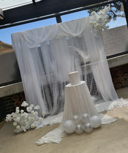 Load image into Gallery viewer, White mesh &amp; 2 x white flowers - Basic Package 2 - HIRE ONLY
