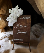 Load image into Gallery viewer, Rustic wooden easel with white flowers - Welcome sign - HIRE ONLY
