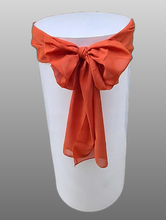 Load image into Gallery viewer, White cylinder plinth cake or flower stand - 90cm with bow - HIRE ONLY
