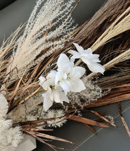 Load image into Gallery viewer, Boho Style Bride &amp; Groom Table flowers – 2.5m long

