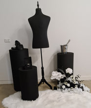 Load image into Gallery viewer, Grooms Preparation Room – Basic Set up – Option 2 - HIRE ONLY
