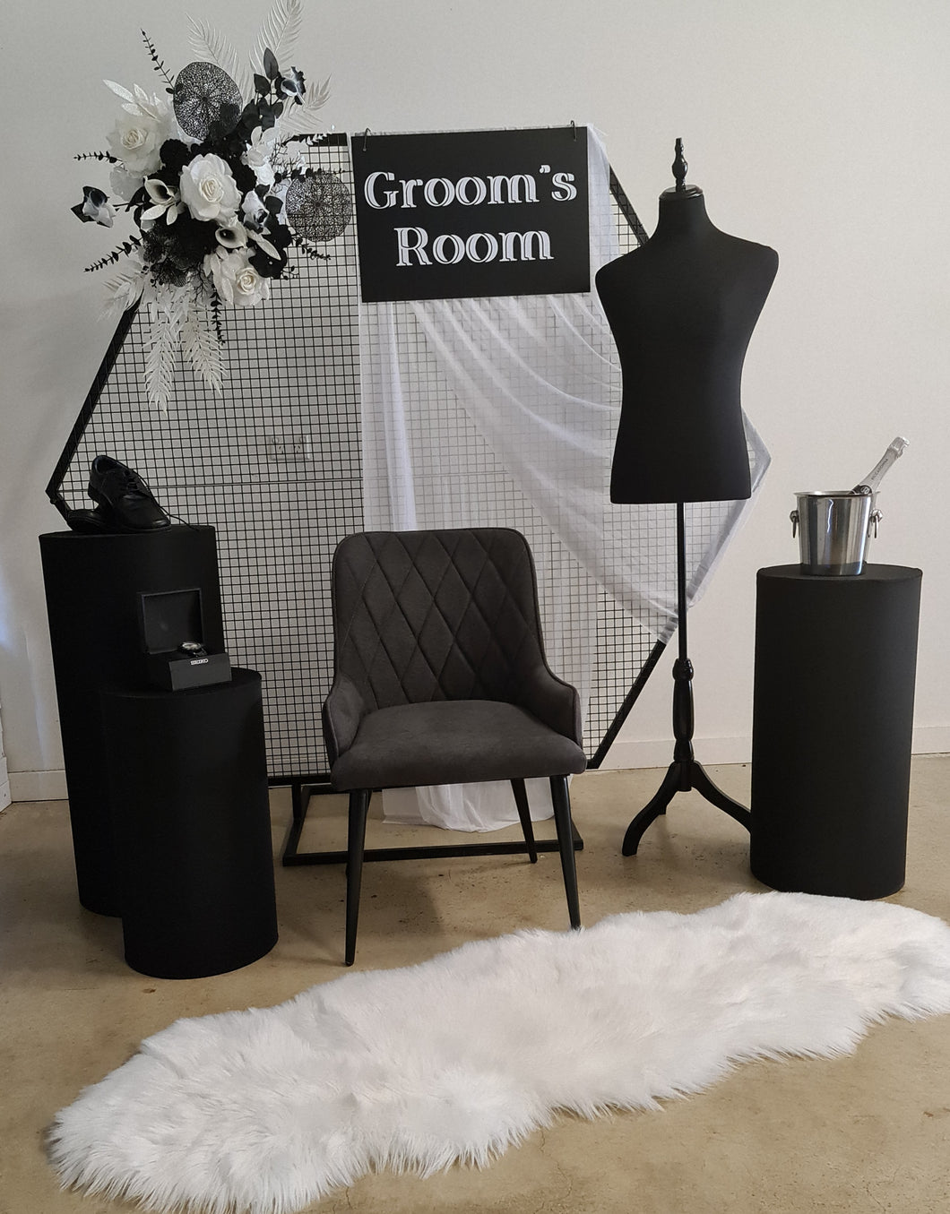 Grooms Preparation Room – Deluxe Set up - HIRE ONLY
