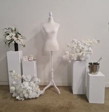 Load image into Gallery viewer, Bridal Preparation Room – Basic Set up – Option 2 - HIRE ONLY
