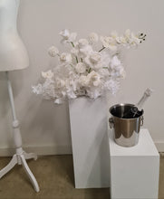 Load image into Gallery viewer, Bridal Preparation Room – Basic Set up – Option 2 - HIRE ONLY
