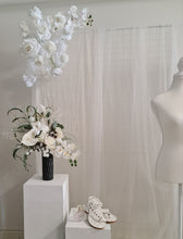 Load image into Gallery viewer, Bridal Preparation Room – Deluxe - HIRE ONLY
