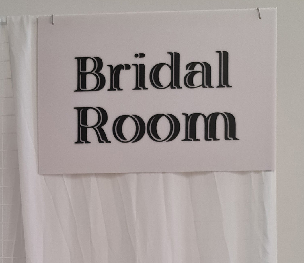 Bridal Preparation Room – White acrylic board - HIRE ONLY