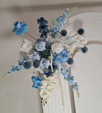 Load image into Gallery viewer, Double arch / backdrop 2 x white blue flowers &amp; plinths Package - HIRE ONLY
