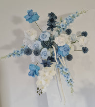 Load image into Gallery viewer, Plain arch / backdrop 2 x white blue flowers &amp; plinths Package - HIRE ONLY
