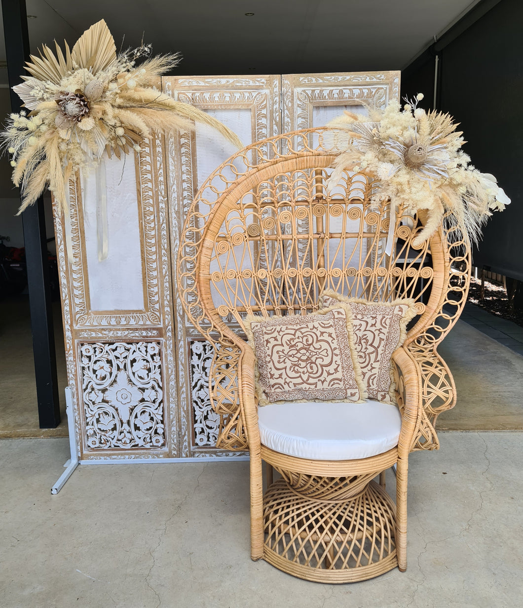 Boho Advanced set up Peacock Chair, 2 x flowers & backdrop - HIRE ONLY