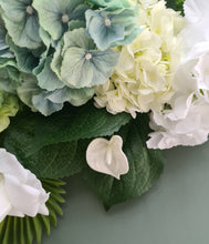 Load image into Gallery viewer, Green &amp; white welcome sign – flowers &amp; easel - HIRE ONLY
