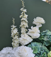 Load image into Gallery viewer, Green &amp; white – 2 x backdrops &amp; 2 x flowers + welcome sign – Advanced package No 1 - HIRE ONLY
