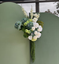Load image into Gallery viewer, Green &amp; white – 2 x backdrops &amp; 2 x flowers + flower stand + cake stand – Advanced package No 2 - HIRE ONLY
