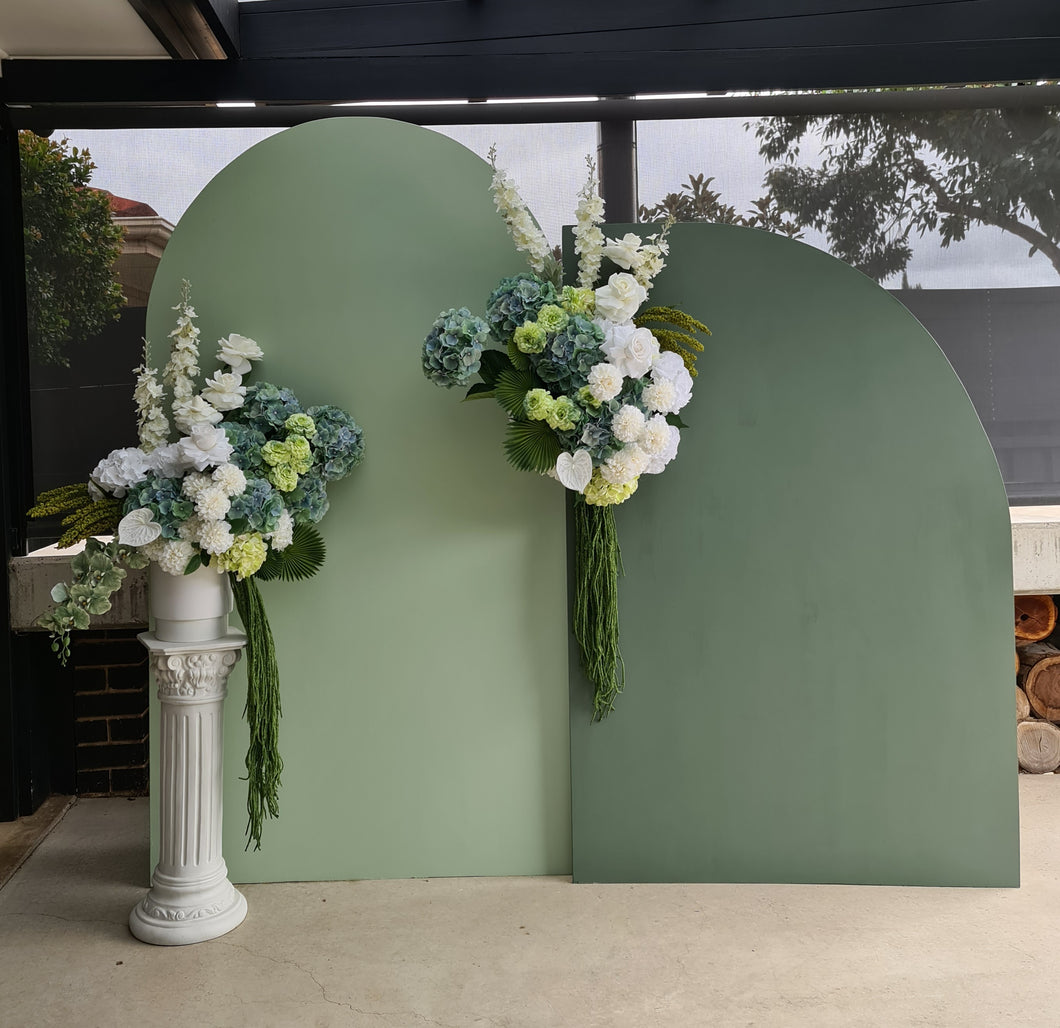 Green & white – 2 x backdrops & 2 x flowers + flower stand - Basic package - HIRE ONLY