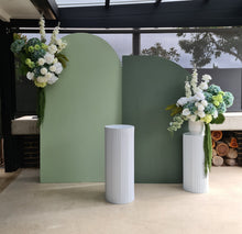Load image into Gallery viewer, Green &amp; white – 2 x backdrops &amp; 2 x flowers + flower stand + cake stand – Advanced package No 2 - HIRE ONLY
