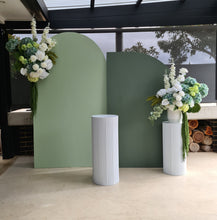 Load image into Gallery viewer, Green &amp; white – 2 x backdrops &amp; 2 x flowers + flower stand + cake stand – Advanced package No 2 - HIRE ONLY
