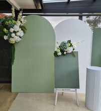 Load image into Gallery viewer, Green &amp; white – 3 x backdrops &amp; 2 x flowers + flower stand + cake stand + welcome sign – Deluxe Package - HIRE ONLY
