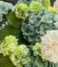 Load image into Gallery viewer, White &amp; green – 2 x backdrops &amp; 2 x flowers – Basic Package - HIRE ONLY
