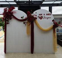 Load image into Gallery viewer, Burgundy, dark red package – 2 arches, 3 flowers &amp; welcome sign - HIRE ONLY
