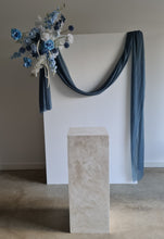 Load image into Gallery viewer, White rectangular backdrop 2.1m, blue flowers &amp; cake stand - HIRE ONLY
