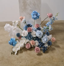 Load image into Gallery viewer, 2 x rectangular backdrop, 2 x blue / pink flowers &amp; cake stand - HIRE ONLY
