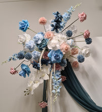 Load image into Gallery viewer, 2 x rectangular backdrop, 2 x blue / pink flowers &amp; cake stand - HIRE ONLY
