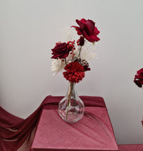 Load image into Gallery viewer, Red &amp; white table flowers centrepieces - HIRE ONLY
