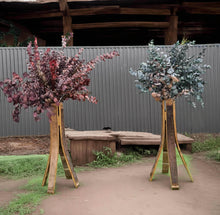 Load image into Gallery viewer, Rustic flower stand (no flowers) 1m tall - HIRE ONLY
