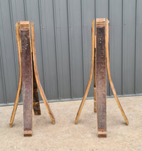Load image into Gallery viewer, Rustic flower stand (no flowers) 1m tall - HIRE ONLY
